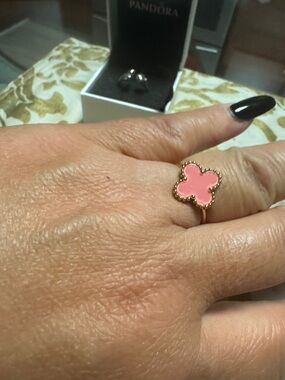 Gold Pink Clover Ring with Beaded Edge